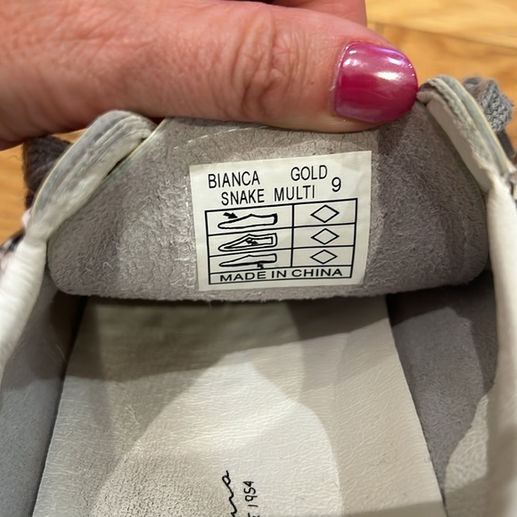 Women’s SZ 9 SNAKE MULTI PRINT VINTAGE HAVANA Sneakers - Picture 7 of 8